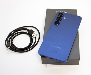 Samsung Galaxy S25, 128GB (2 foto / 3)