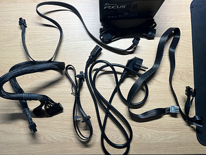 Seasonic Focus GX-650 650W (4 фото из 4)