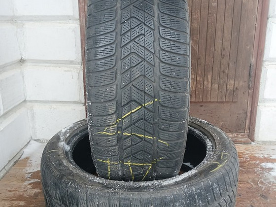 255/45/20 Pirelli Scorpion