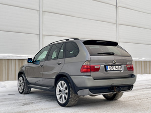 BMW x5 3.0d (4 foto / 12)