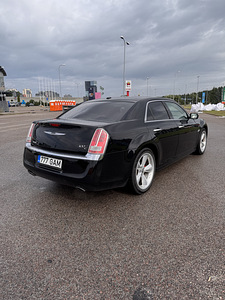 Chrysler (4 фото из 11)