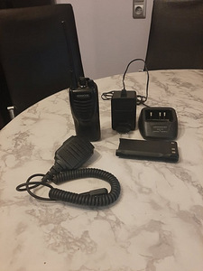 Ручная рация Kenwood (1 фото из 1)
