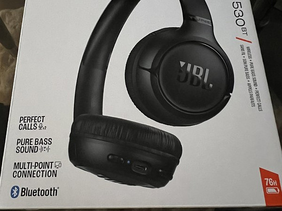 JBL Bluetooth headphones/ TUNE530BT
