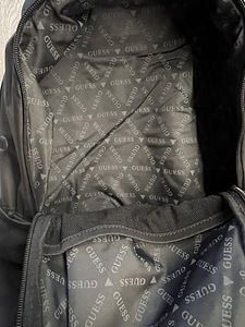 Рюкзак Guess (9 фото из 9)