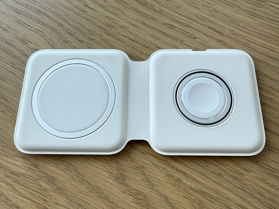 Apple MagSafe Duo 15W Qi juhtmevaba laadija
