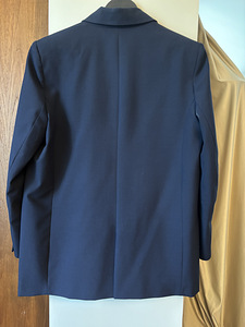 Müüa kasutatud naist pükskostüüm(jakk -L suur, puksid-eur 38 (3 foto / 3)
