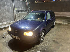 Продаю автомобиль марки Wolkswagen golf 2004 года (1 фото из 15)