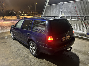 Продаю автомобиль марки Wolkswagen golf 2004 года (2 фото из 15)