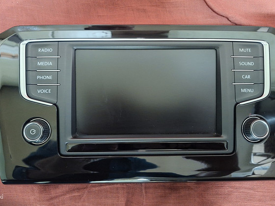 VW passat b8, SKODA, EKRAAN / RAADIO.