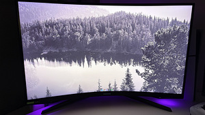 32" 2K Odyssey G7 изогнутый игровой монитор (240 Гц) (1 фото из 4)