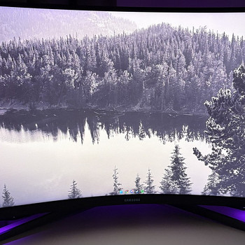 32" 2K Odyssey G7 изогнутый игровой монитор (240 Гц)