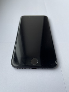 iPhone 7 32gb (1 foto / 5)