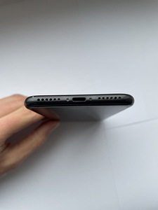 iPhone 7 32gb (4 foto / 5)