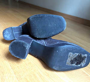 Stiilsed hõbehallid naiste saapad vintage (4 foto / 6)