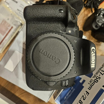 Canon 700D
