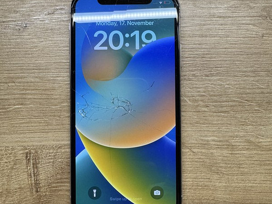 iPhone X 64GB Valge