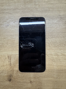 iPhone X 64GB Valge (2 foto / 4)