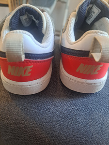 Laste Nike tossud (4 foto / 4)