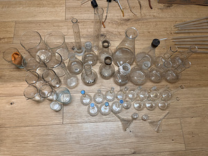 Laboriklaasi ja destilleerimisvarustuse komplekt – soodne (3 foto / 10)