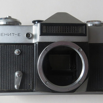 Zenit E kaamera.