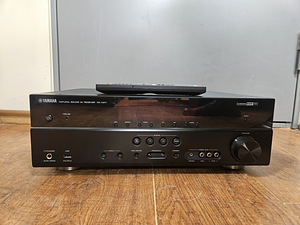 Yamaha RX-V471 Audio Video Receiver, (1 foto / 3)