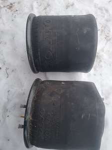 Запчасти для Volvo (2 фото из 4)