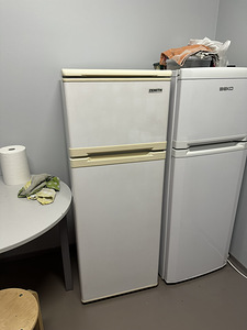 Külmkapp / Fridge / холодильник (1 фото из 2)