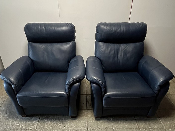 Nahast diivan ja 2 tugitooli