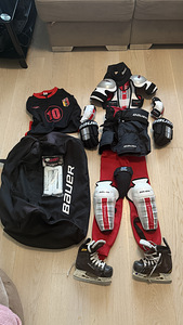 Комплект для хоккеиста Bauer возраст от 4-6 лет(18-27кг) (1 фото из 9)