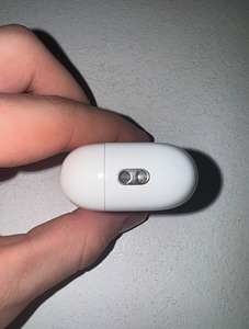 AirPods gen 2 оригинальные (5 фото из 5)