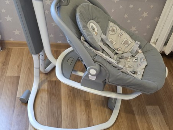 Joie Serina 2-in-1 kiik-lamamistool.