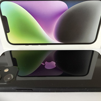Продается б/у iPhone 12 (128 ГБ)