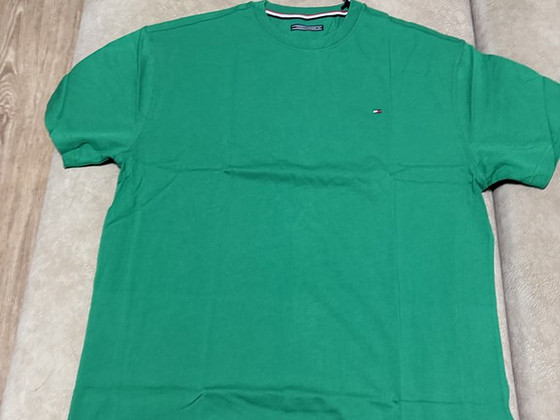 Tommy Hilfiger t-sark