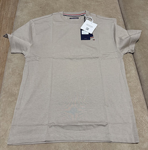 Tommy Hilfiger (1 фото из 1)
