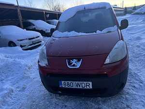 Peugeot partner на запчасти (2 фото из 8)