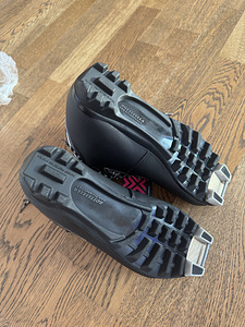 Женские лыжные ботинки Rossignol (4 фото из 6)