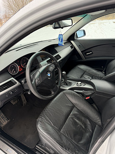 BMW e60 520i 125kw (7 foto / 12)