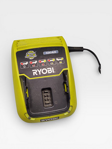 Laadija Ryobi C120D (1 foto / 5)