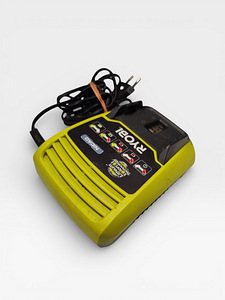 Laadija Ryobi C120D (2 foto / 5)