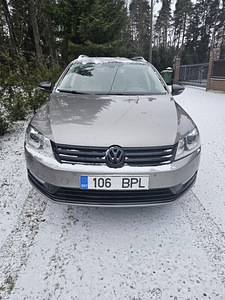 Volkswagen passat B7 (2 фото из 9)