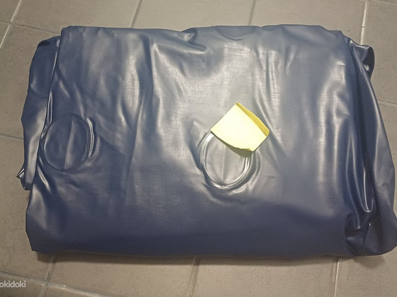 Täispuhutav madrats