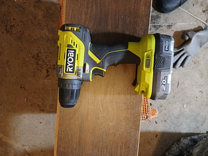 Akutrell Ryobi (2 foto / 2)