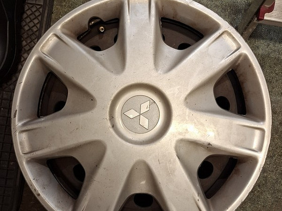 Оригинальные колпаки R15 Mitsubishi