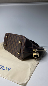 Сумка Louis Vuitton (2 фото из 4)