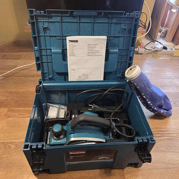 Elektrihöövel MAKITA KPO800J