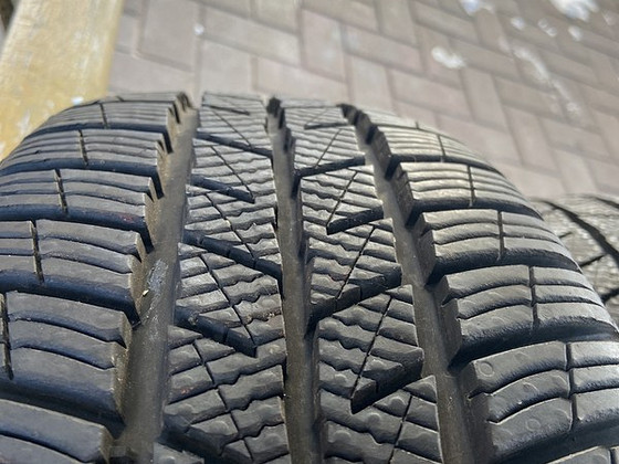 Barum Polaris 5 lamellid 195/55 R16 - 2 tk