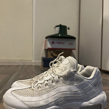 Nike Air Max 95 tossud