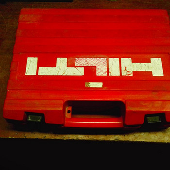 Hilti akudrell