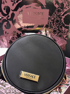 Versace Bright Crystal (3 фото из 5)