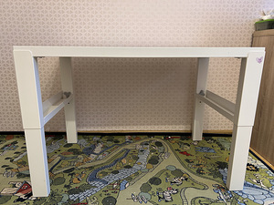 Стол IKEA (1 фото из 4)